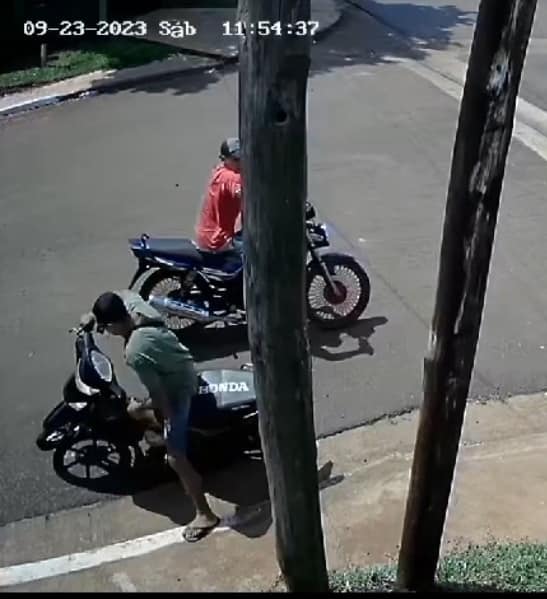 Iguazú _ Le robó la motocicleta a su hermano y junto a su cómplice robaron un segundo motovehículo: Fue capturado y la policía recuperó ambas motocicleta